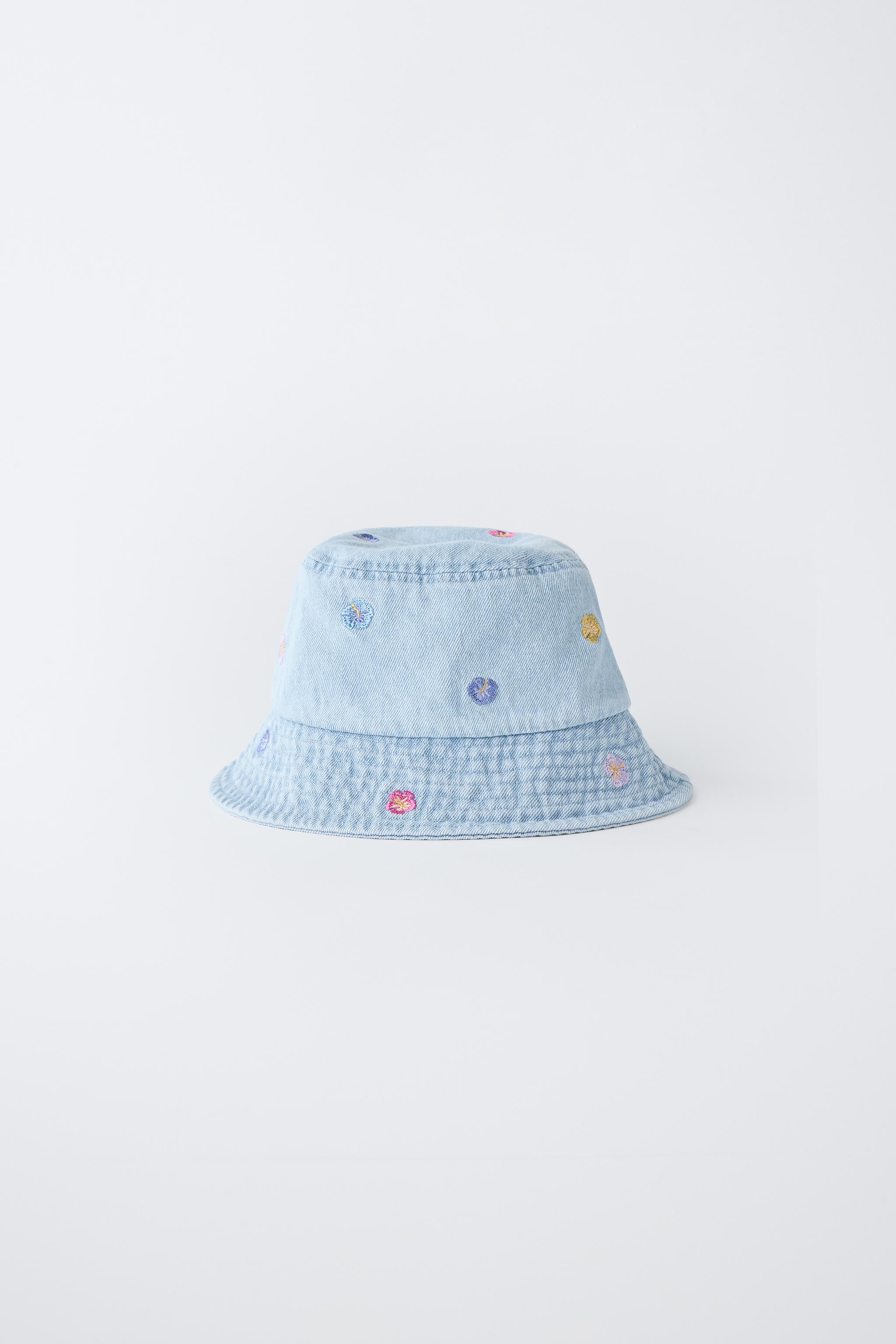 EMBROIDERED FLORAL DENIM BUCKET HAT